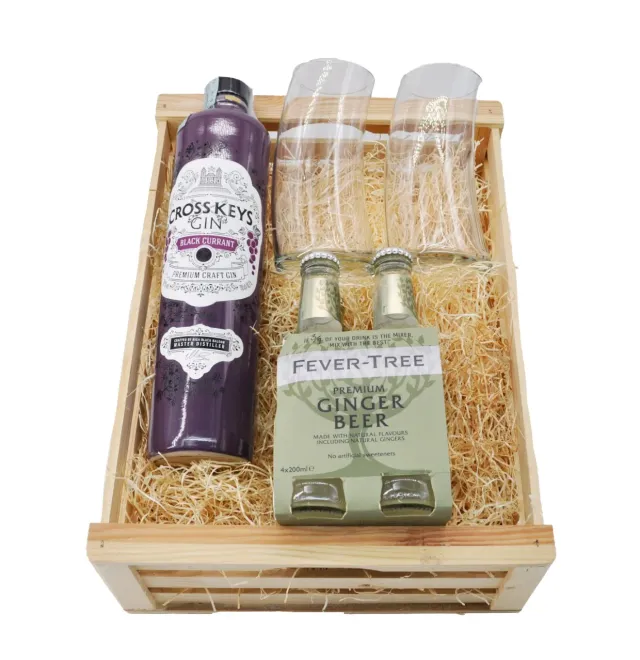 Cross Keys gin Blackcurrant ribes nero