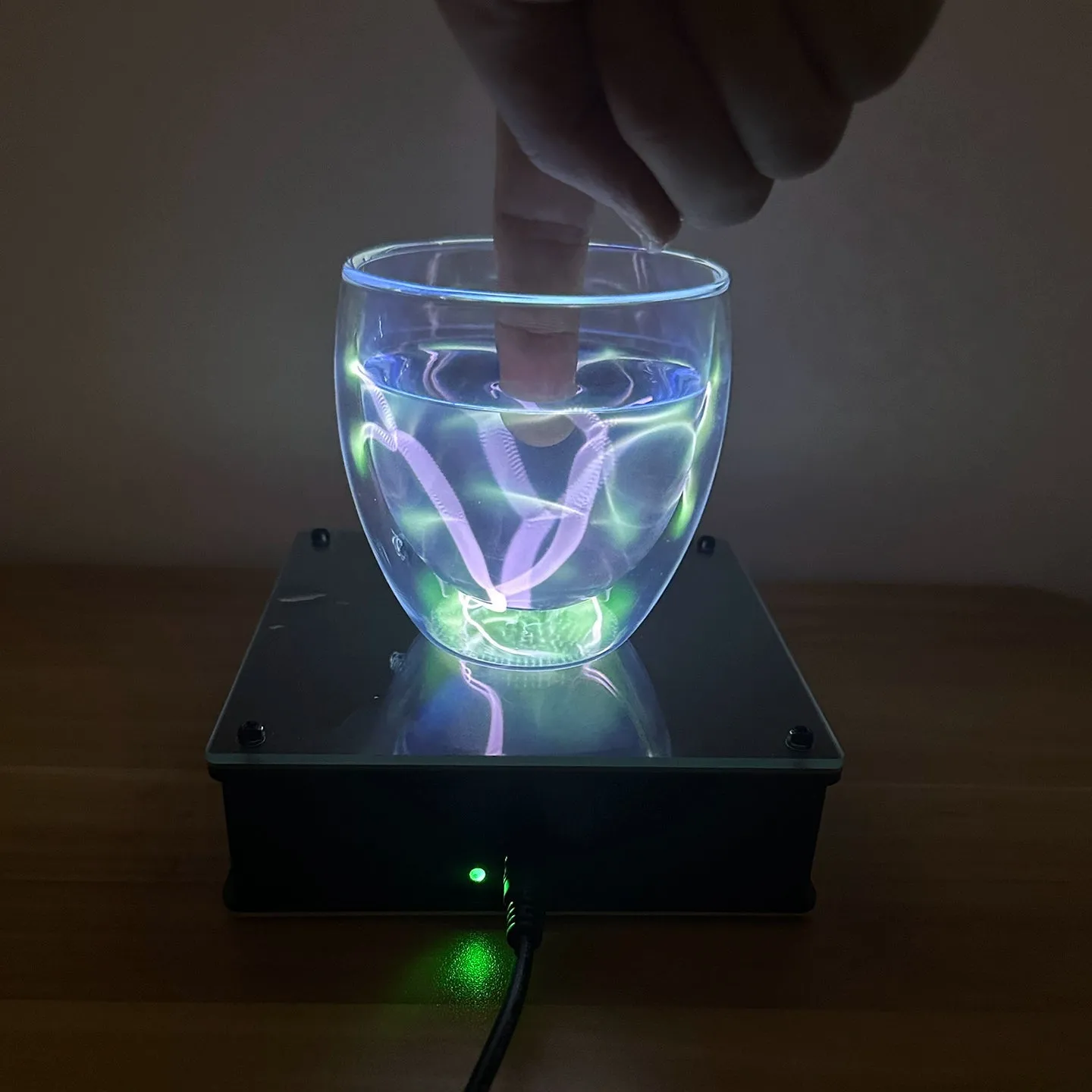 Cocktail Ceremony Tesla Xenon Cup bicchiere luminoso con base