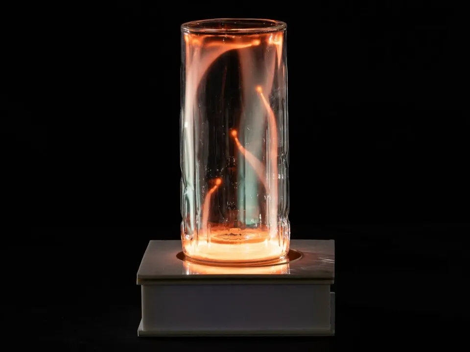 Cocktail Ceremony Tesla Xenon Cup bicchiere luminoso con base