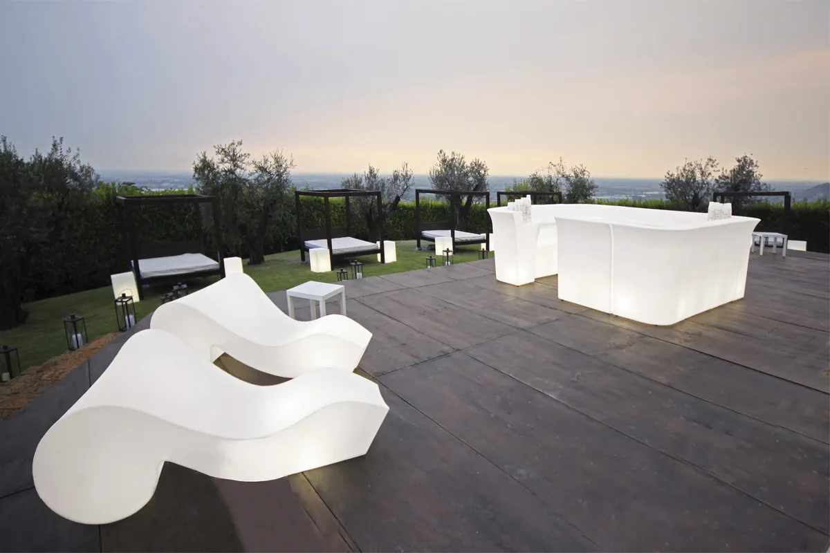 Slide Jumbo Banco Bar in Polietilene Bianco