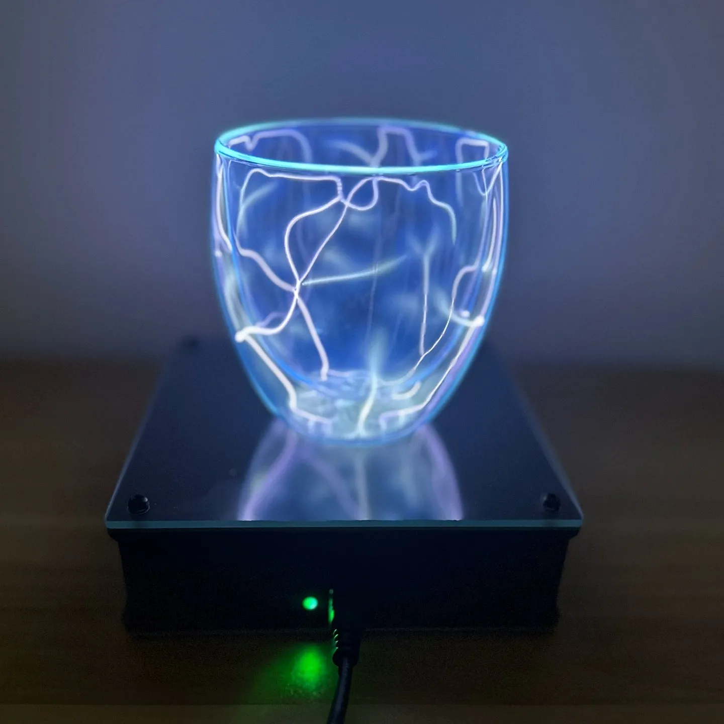 Cocktail Ceremony Tesla Xenon Cup bicchiere luminoso con base