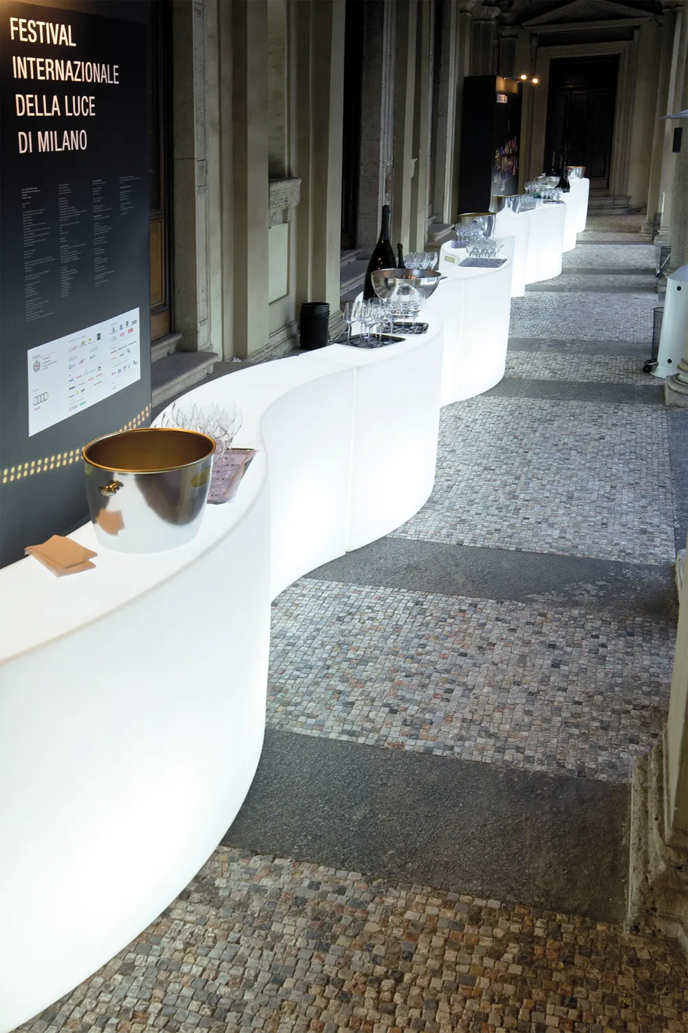Slide Snack banco bar workstation design