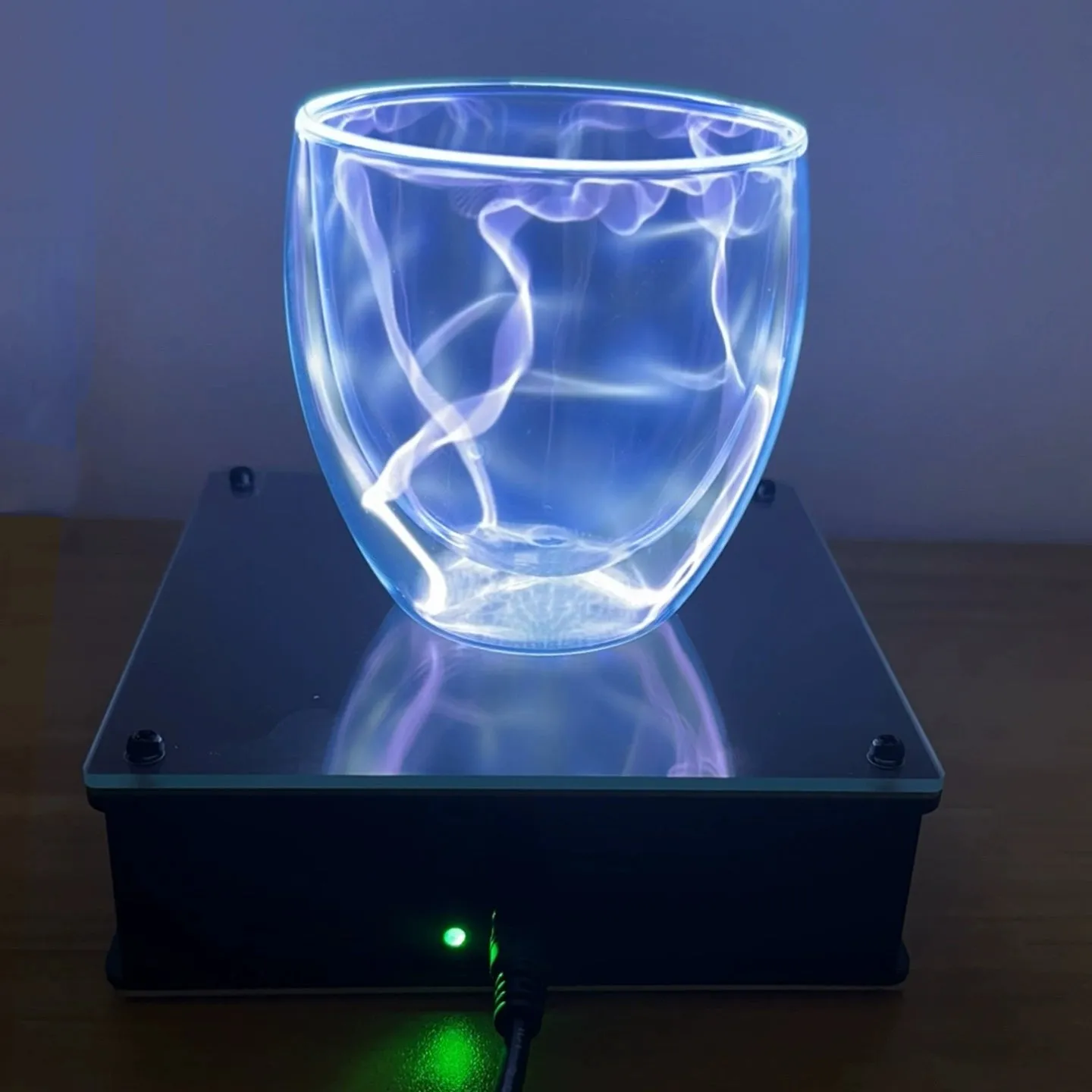 Cocktail Ceremony Tesla Xenon Cup bicchiere luminoso con base